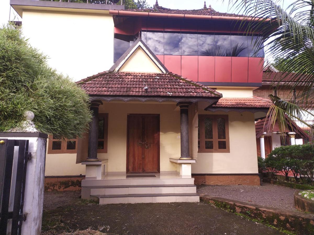 Swasthi Griha Villa Aranmula Ngoại thất bức ảnh