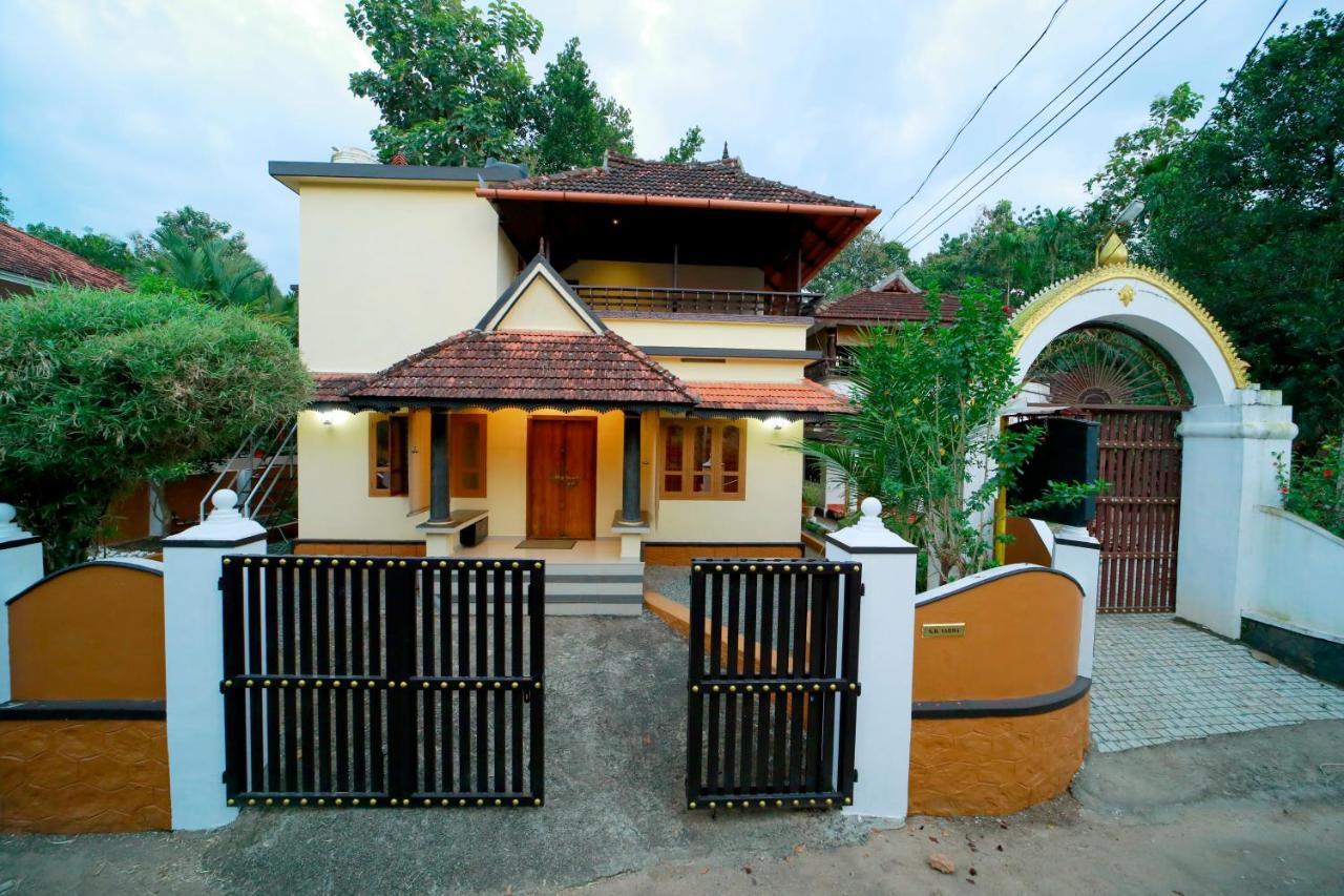 Swasthi Griha Villa Aranmula Ngoại thất bức ảnh